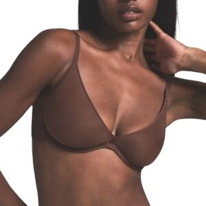 SKIMS Weightless Scoop Bra